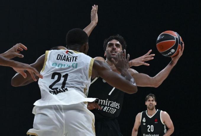 Πολύ σκληρή για να πεθάνει η Ρεάλ, αναβιώνει ο τελικός της Euroleague! image